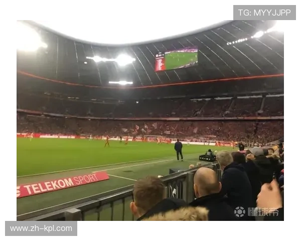 欧冠奖杯特展亮相拜仁博物馆 见证荣耀时刻